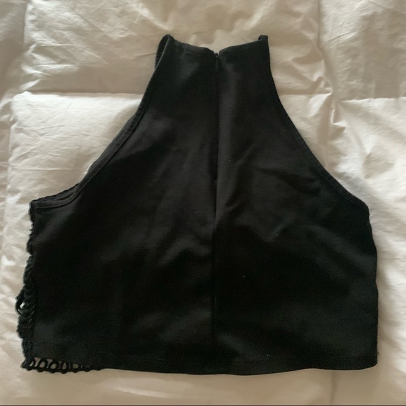 Black Textured Fancy Crop Top | H&M - Picture 2 of 2